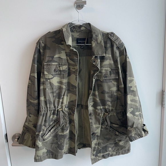 Banana Republic Jackets & Blazers - Banana Republic Camouflage Utility Jacket